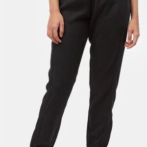 tentree Black Women's Colwood Track Joggers